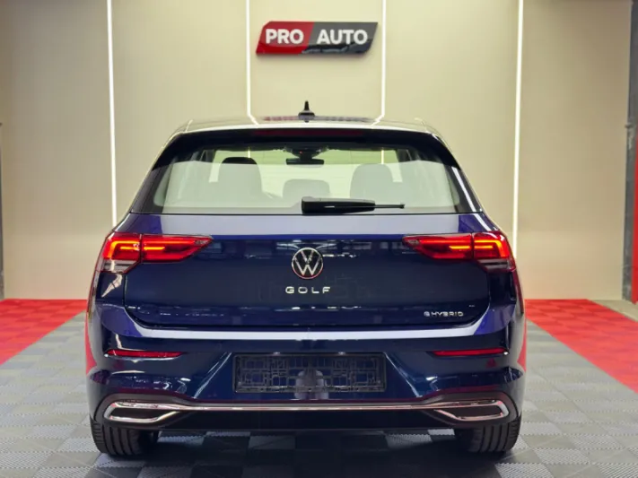 Volkswagen Golf GTE 2023