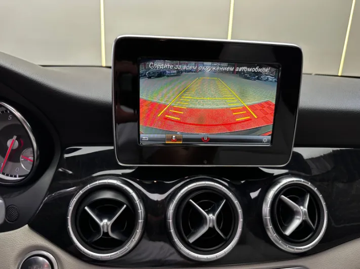 Mercedes CLA 