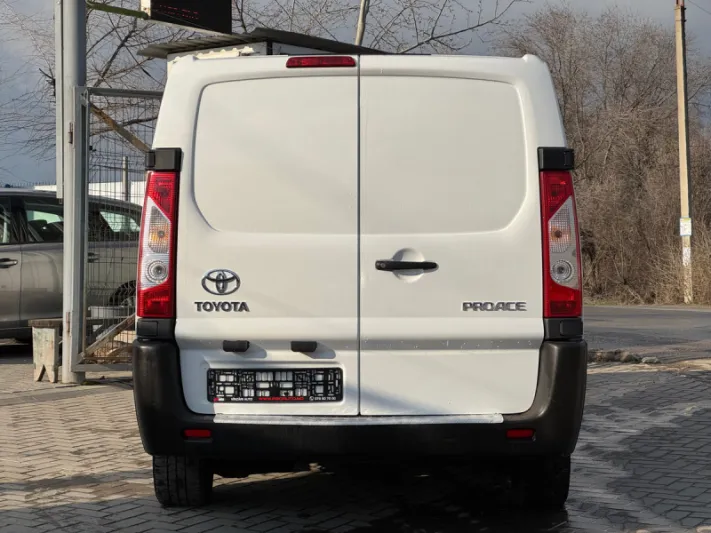 2015 Toyota Proace