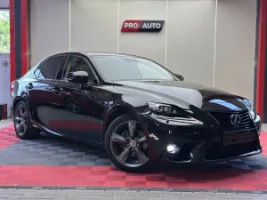 Lexus IS300H  Series