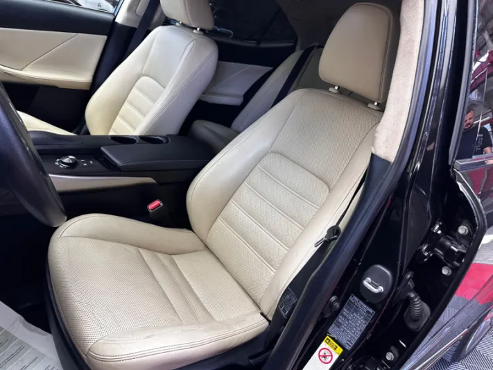 Lexus IS300H  Series