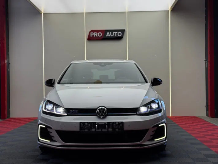 VOLKSWAGEN GOLF GTE 2017