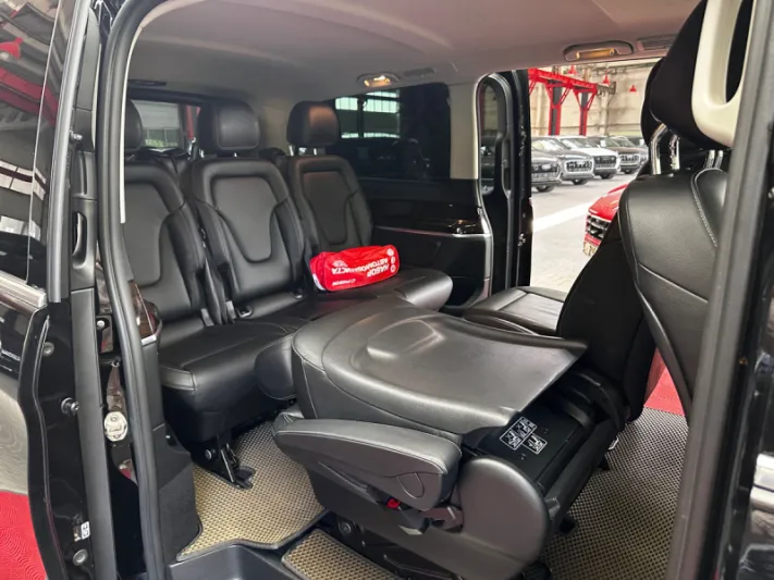 Mercedes V-Class