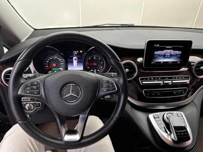Mercedes V-Class
