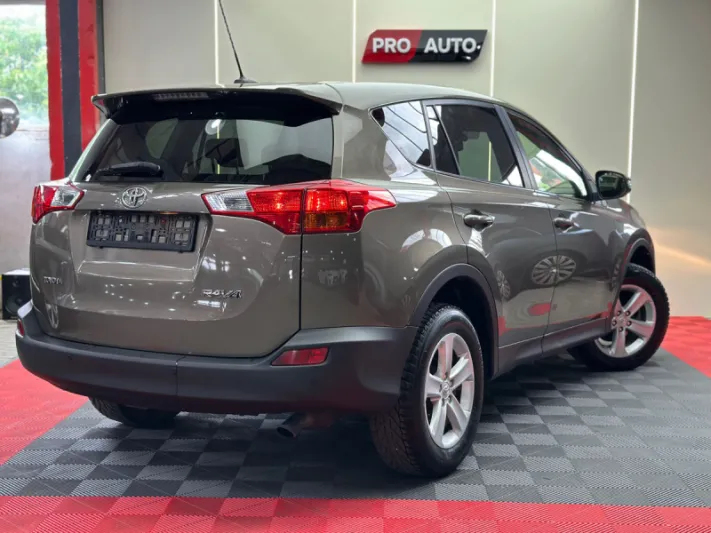 Toyota Rav 4