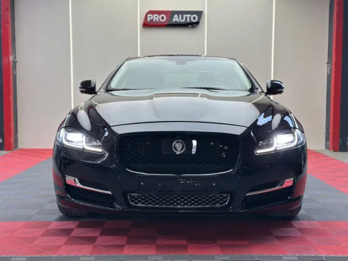 Jaguar XJ L