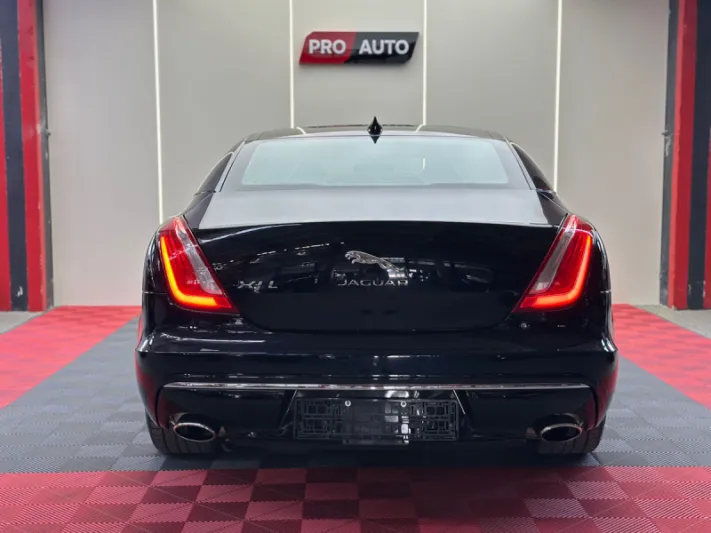 Jaguar XJ L