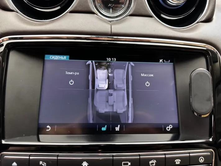 Jaguar XJ L