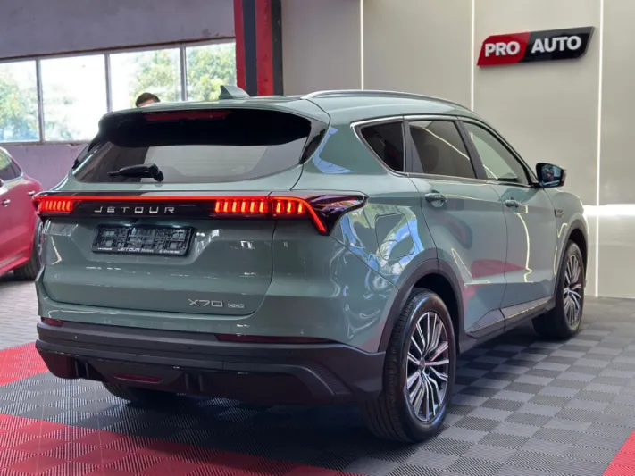 Jetour X70