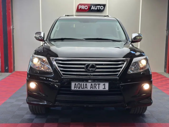 LEXUS LX570 2011