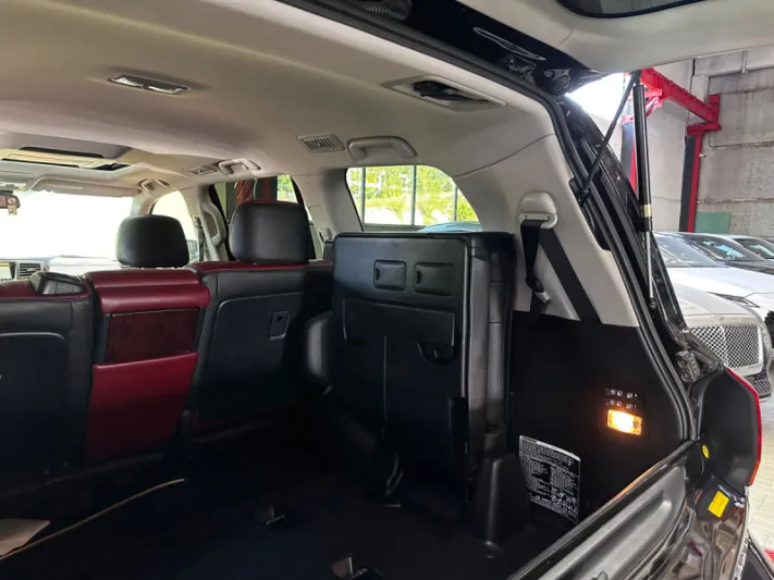 LEXUS LX570 2011
