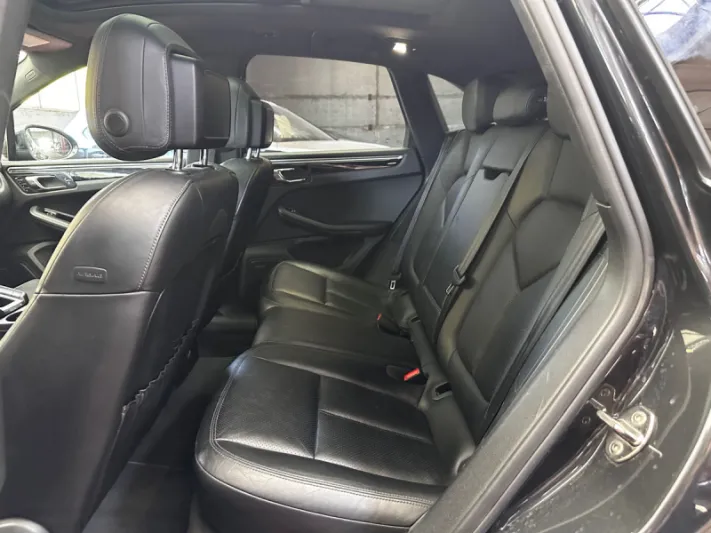 PORSCHE MACAN 2016