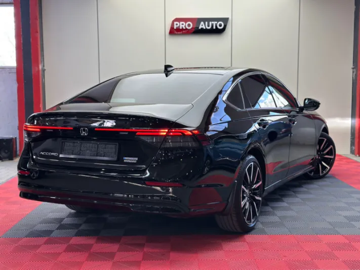 HONDA ACCORD TOURING 2023