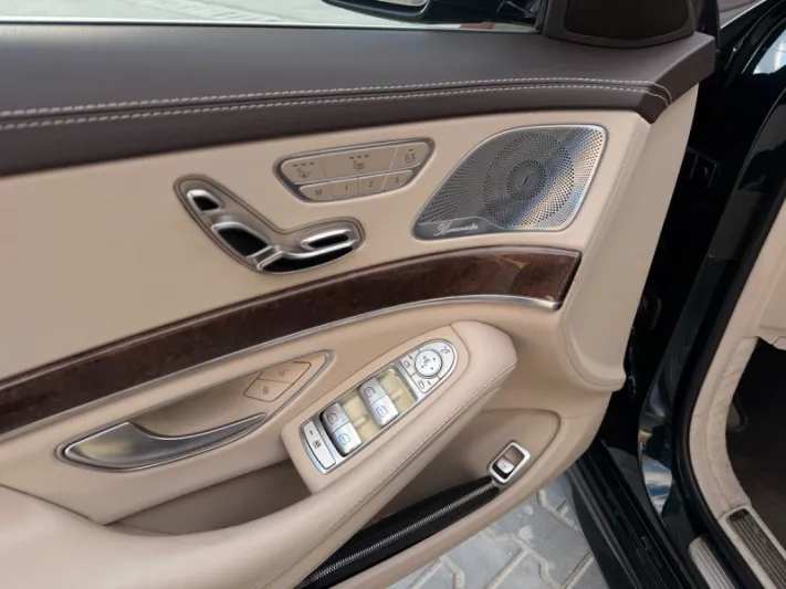 Mercedes-Benz S560 W222