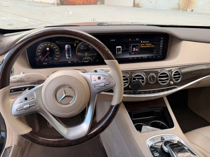 Mercedes-Benz S560 W222