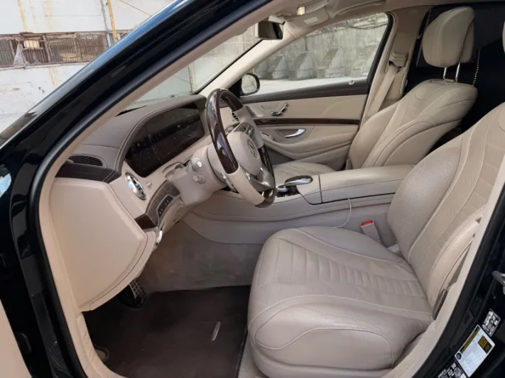 Mercedes-Benz S560 W222