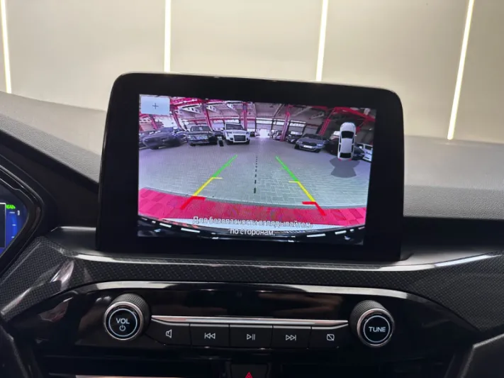 FORD KUGA ST LINE 2023