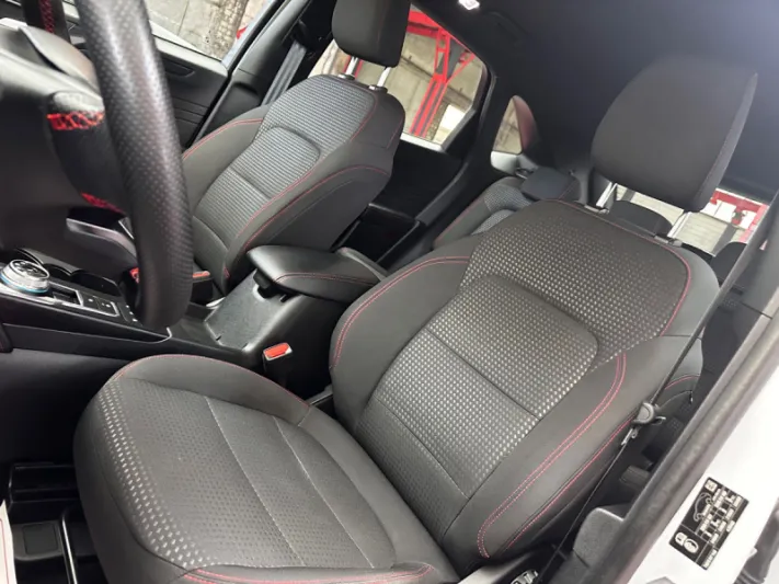 FORD KUGA ST LINE 2023