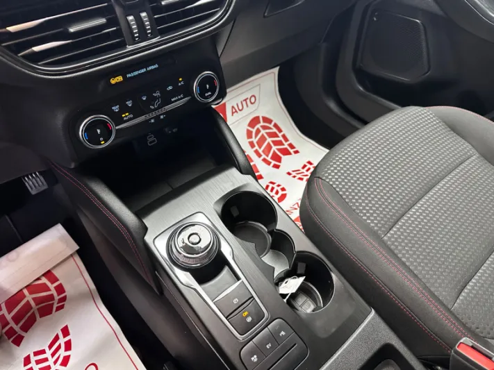 FORD KUGA ST LINE 2023