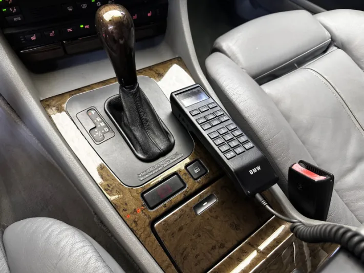 BMW 728i E38