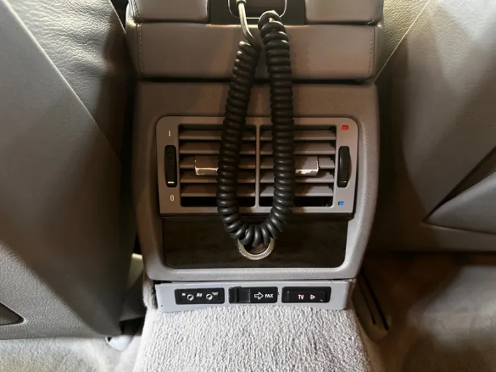 BMW 728i E38