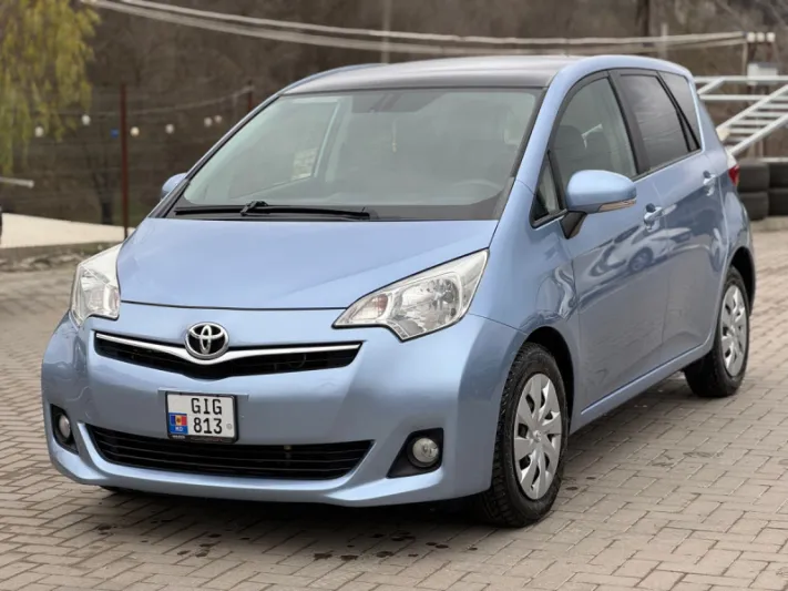 2011 Toyota Verso-S