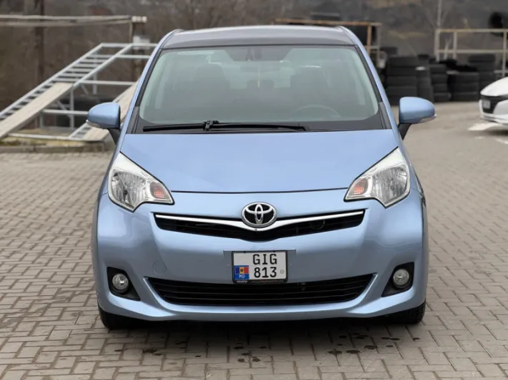 2011 Toyota Verso-S