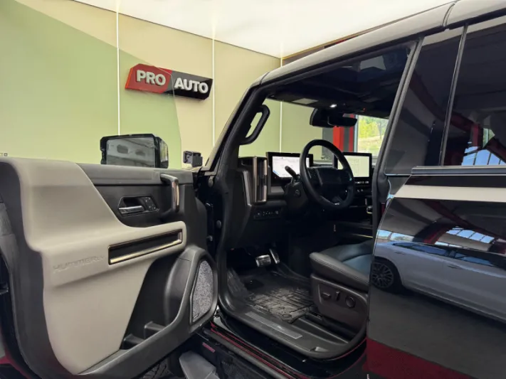Hummer EV