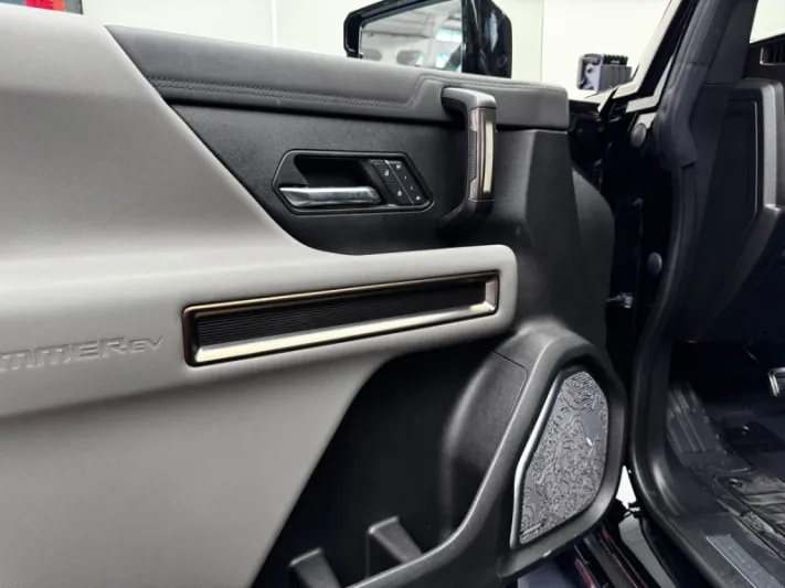 Hummer EV