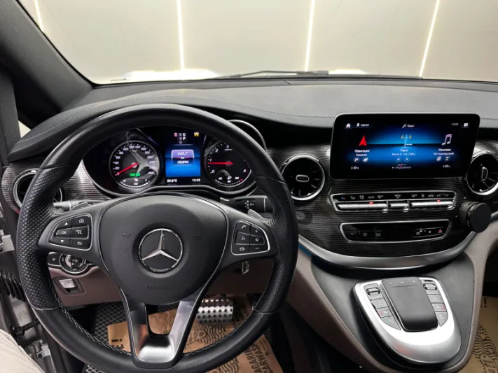 Mercedes V-Class