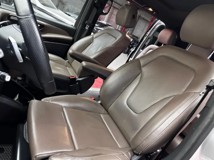 Mercedes V-Class
