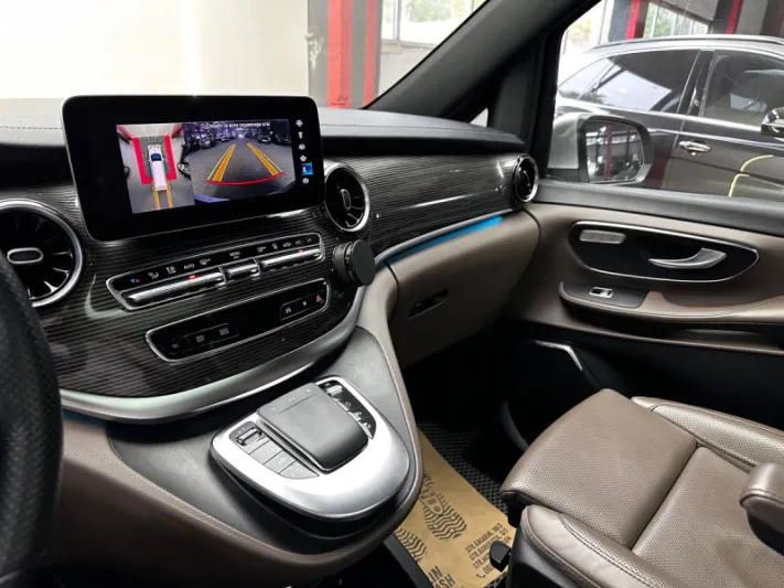 Mercedes V-Class