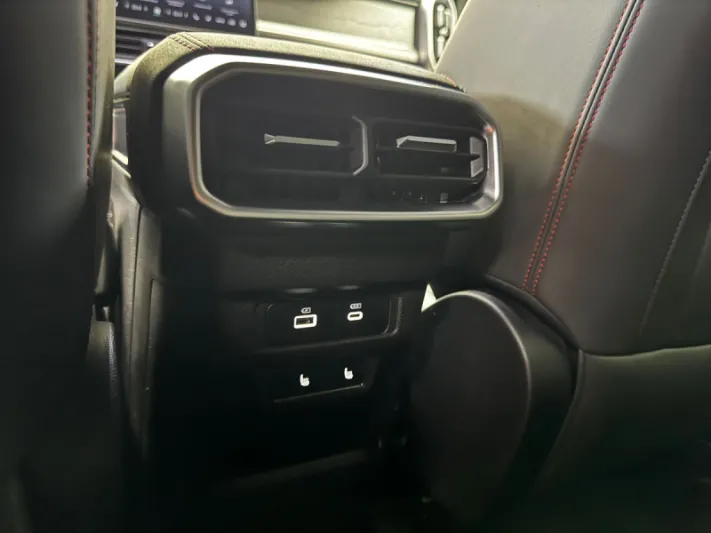 Jetour Traveler T2