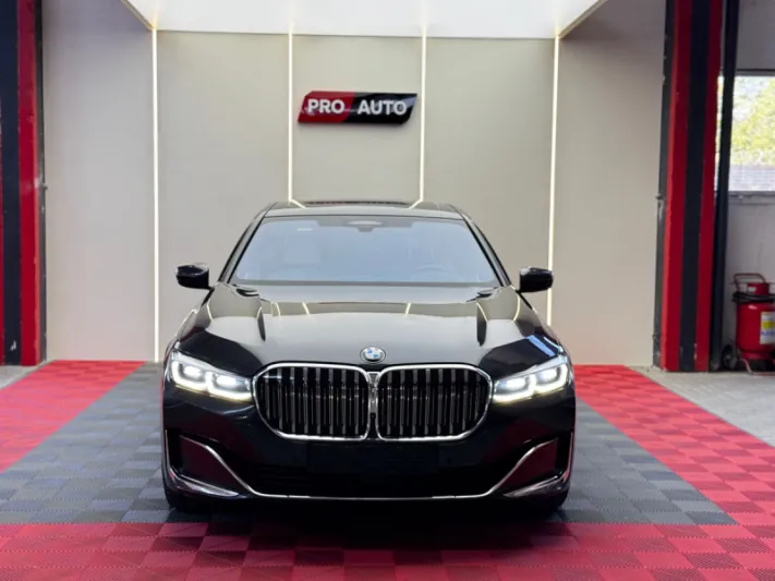 BMW 740DL Series