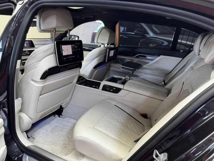 BMW 740DL Series