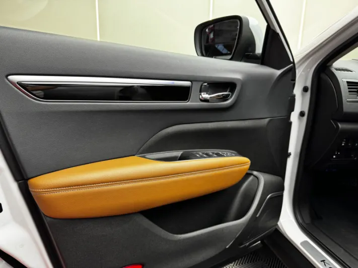 RENAULT KOLEOS 2025