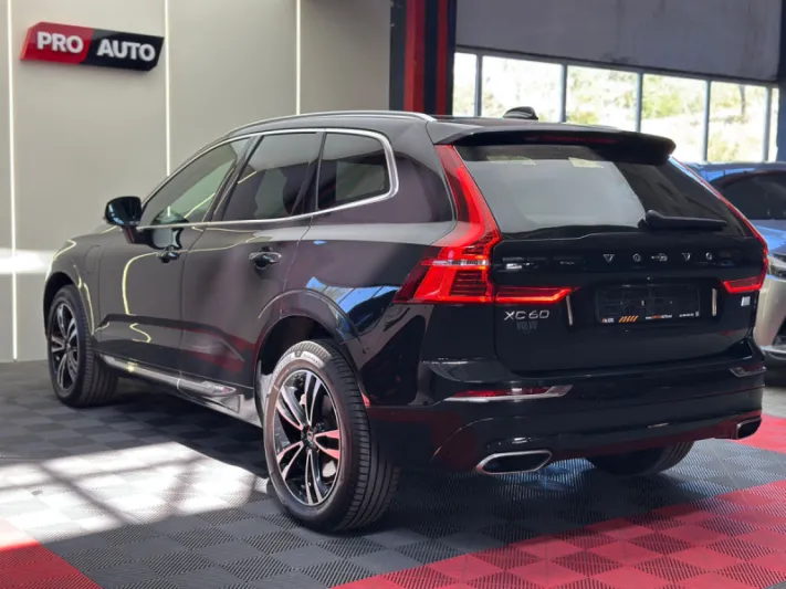 VOLVO XC60 T6 AWD 2021