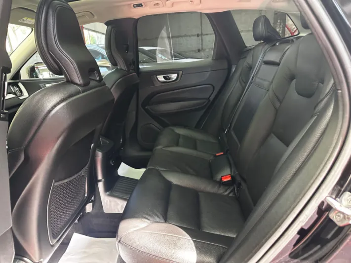 VOLVO XC60 T6 AWD 2021