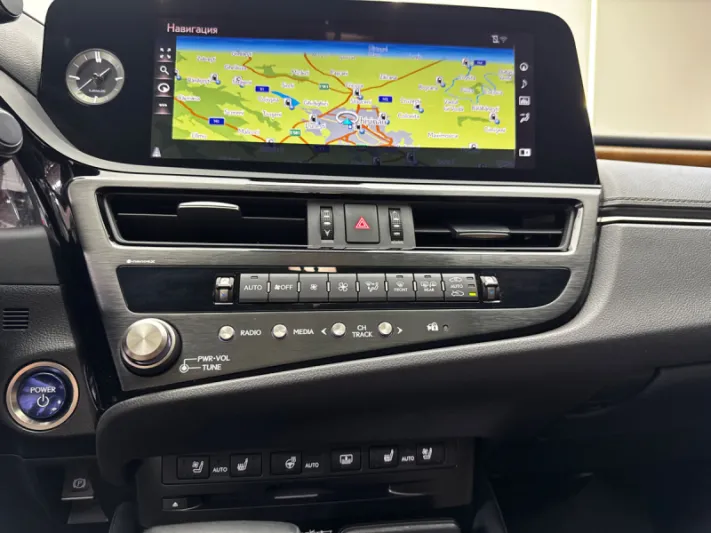 Lexus ES Series