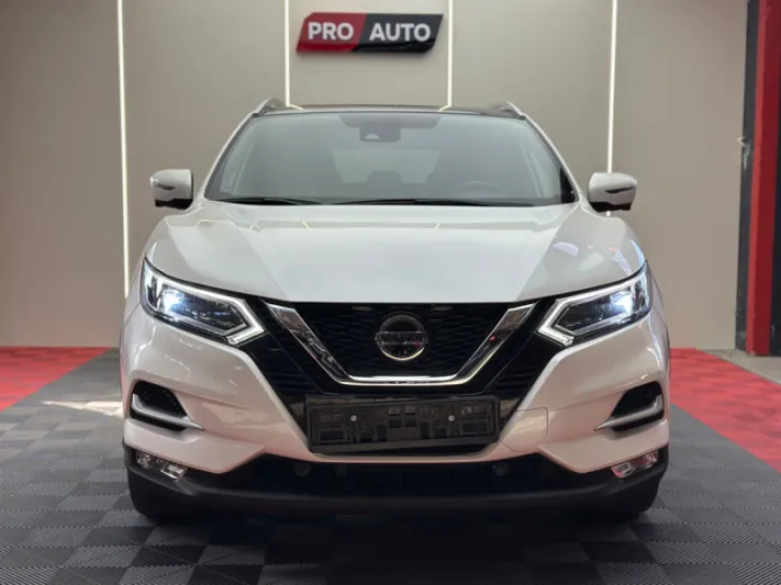NISSAN QASHQAI 2019