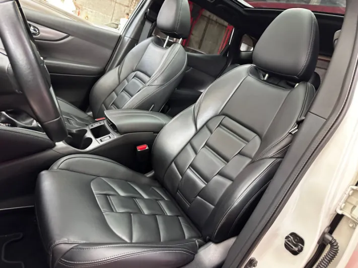 NISSAN QASHQAI 2019