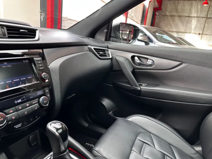 NISSAN QASHQAI 2019