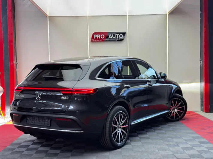 Mercedes EQC
