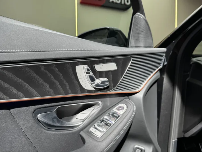 Mercedes EQC