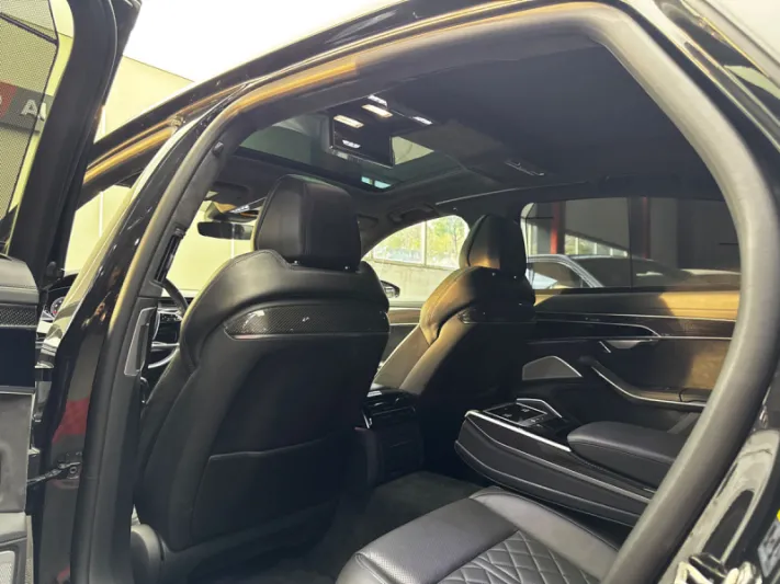 Audi S8