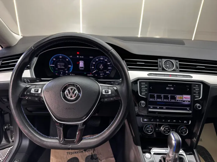 Volkswagen Passat GTE 2017