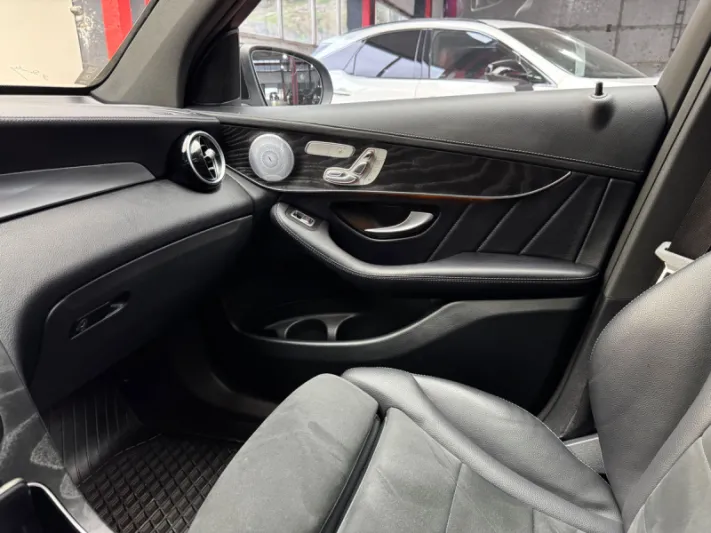 Mercedes GLC