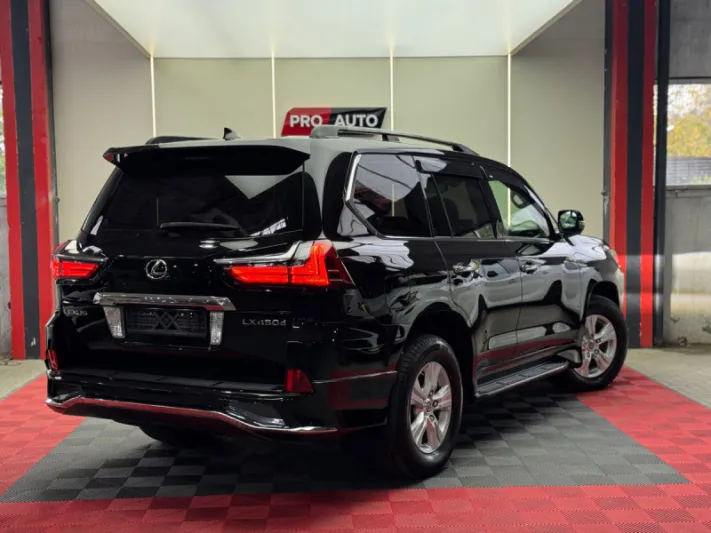 Lexus LX Series