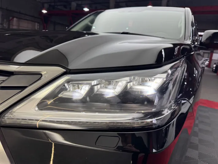 Lexus LX Series