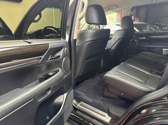 Lexus LX Series